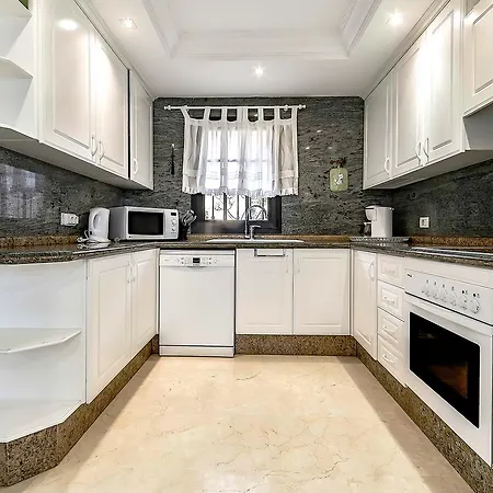 Townhouse Del Duque 3duk28 Apartment